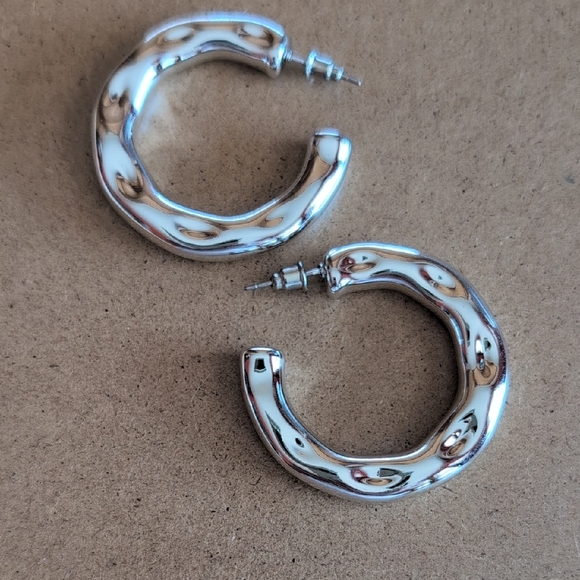 Bold Silver Tone Hoop Earrings - Picture 2 of 7